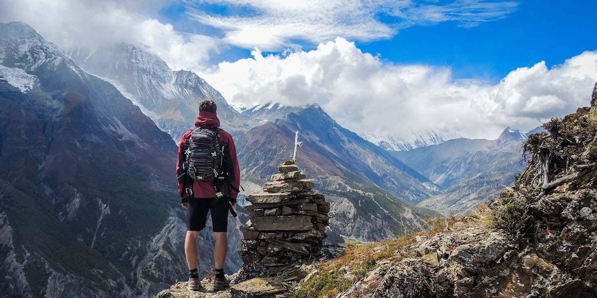 Marine VHF Radio Guide: Communication and Emergency Procedures